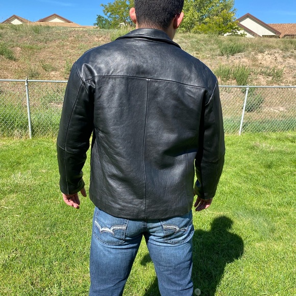 Genuine leather jacket - Picture 2 of 4